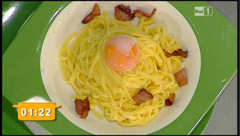 Non c’è 2 senza 3: la Carbonara "scomposta" della Clerici