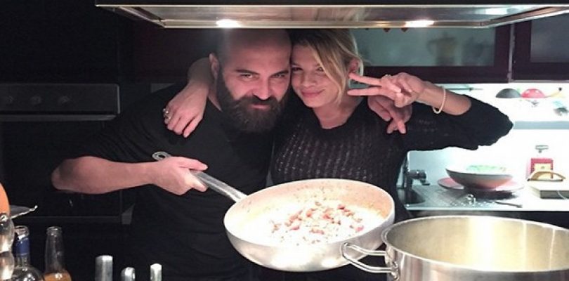 Emma e Giuliano, la carbonara (di pesce) delle star