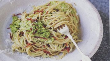 Jamie Oliver e la Carbonara leggera (ma gustosa!)