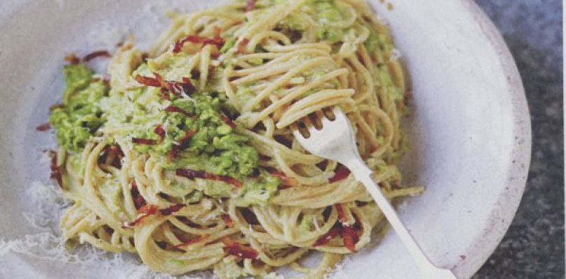 Jamie Oliver e la Carbonara leggera (ma gustosa!)