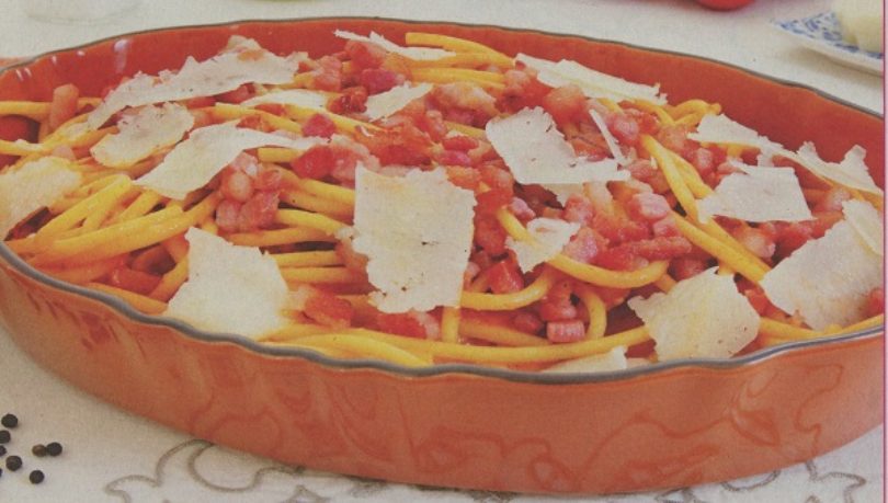 Bucatini di carbonara rossa, in medio stat virtus