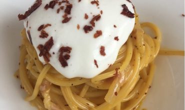 Spuma di pecorino e guanciale essiccato: la carbonara in quel d’Aosta