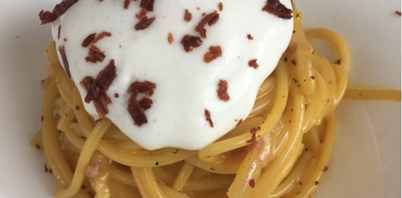 Spuma di pecorino e guanciale essiccato: la carbonara in quel d’Aosta