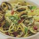 Diva Cucina, gli spaghetti alle vongole con accento carbonaro