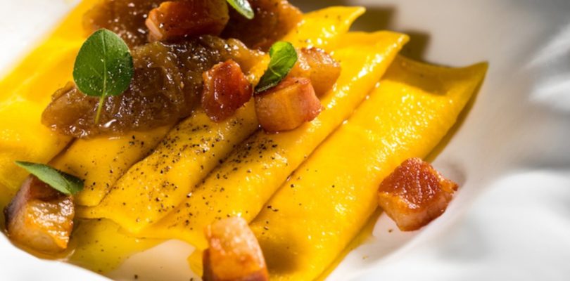 Agnolotti alla carbonara, guanciale ubriaco e genovese di Riccardo Di Giacinto