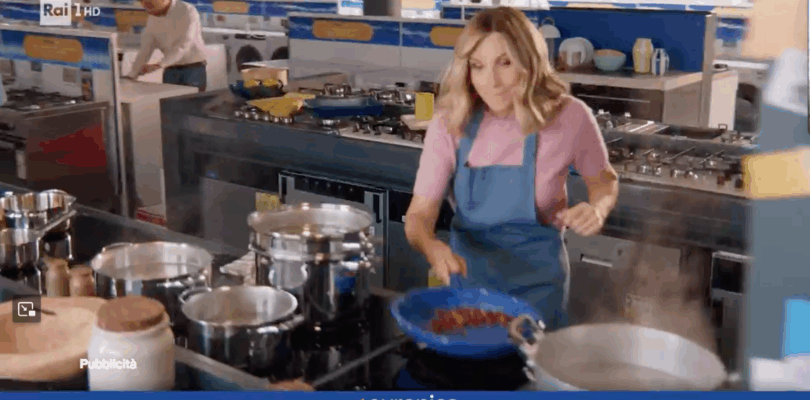 Lorella Cuccarini_spot carbonara Euronics